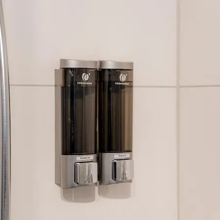 Come4stay - Holzheim 411 I Modern I Wlan I Kueche I Parkplatz I Smarttv Mit Netflix Apartment